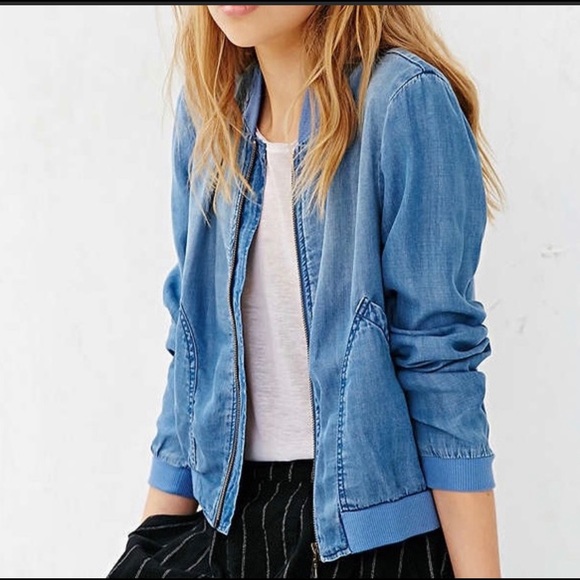 BDG Jackets & Blazers - ☘️ BDG Chambray Drapey Bomber Jacket Size M